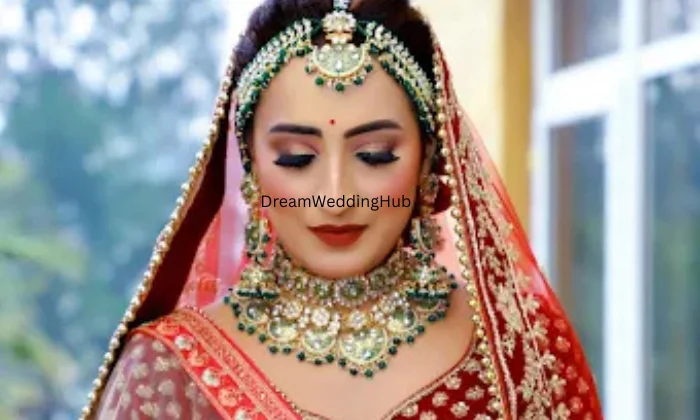 New Looks Salon  Makeup Studio